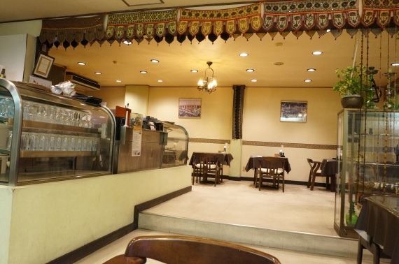 ArianaRestaurantReview2015_25_sh