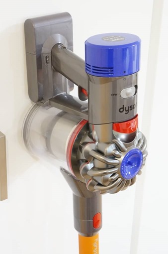dyson_v8_fluffy_7_sh