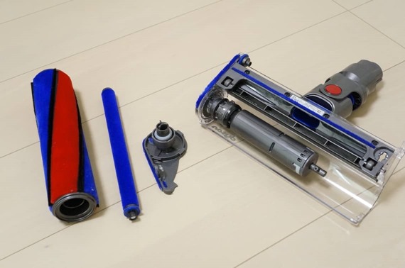 washing_dyson_v8_soft_cleaner_head_16_sh