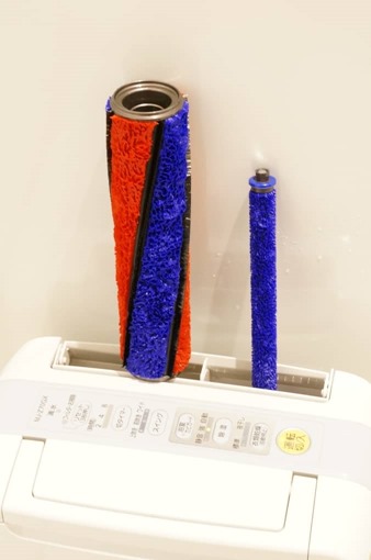 washing_dyson_v8_soft_cleaner_head_21_sh