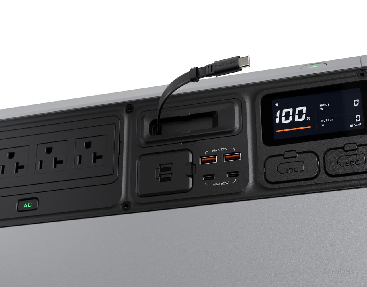内蔵の巻き取り式 USB-C ケーブルの写真
