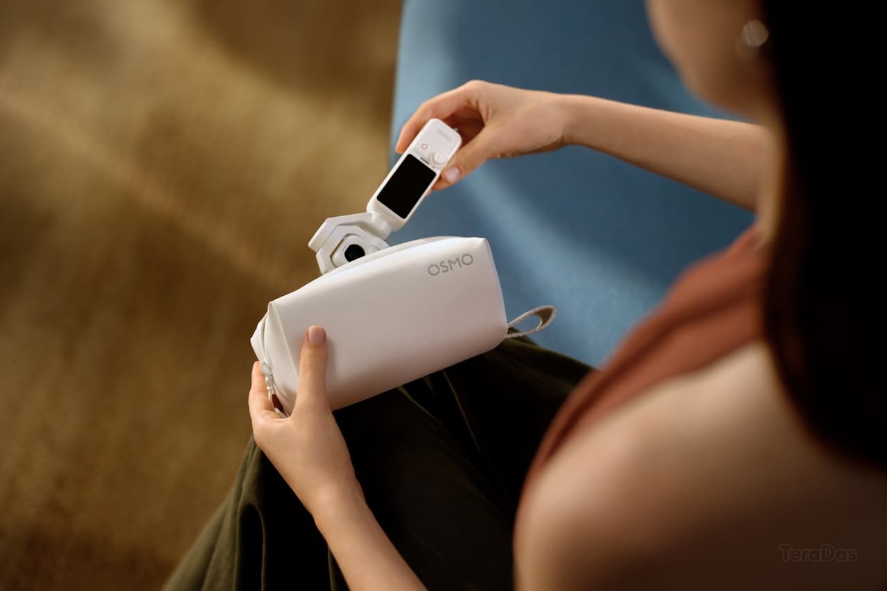 「Osmo Pocket 4P」の新色「パールホワイト」のポーチ
